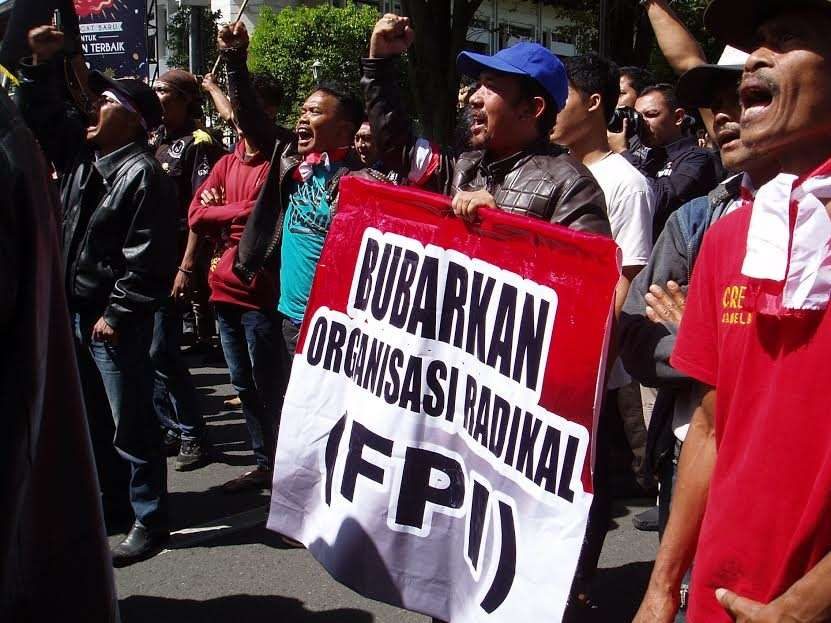 Desakan pembubaran FPI menguat di Jawa Barat