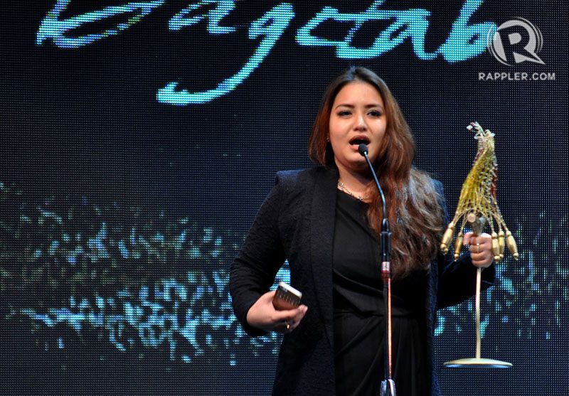 SPEAKING OUT. Hannah Espia on stage accepting an award for the movie 'Dagitab.' The 'Transit' director expressed her disappointment on the upload of films in YouTube. Photo by Inoue Jaena/Rappler