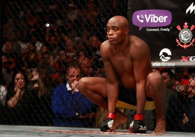 Anderson Silva steps in to face Daniel Cormier at UFC 200