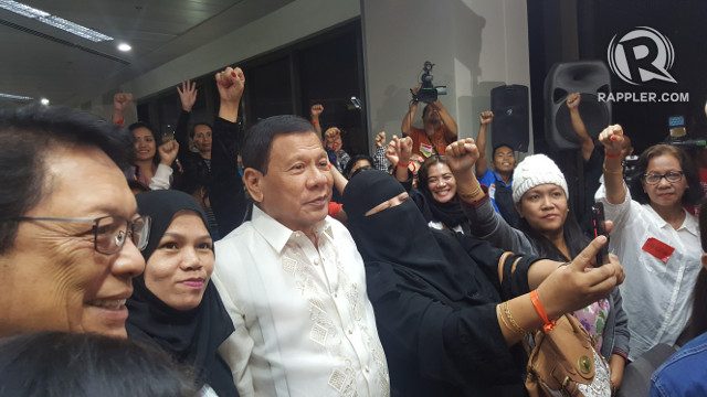 Duterte brings home 138 stranded OFWs from Saudi