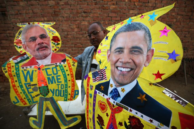 Obama begins landmark visit to India