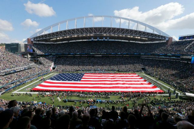 NFL players protest anthem on 15th anniversary of 9/11