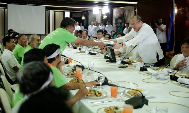 Aquino signs EOs on utilization of coco levy funds