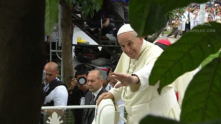 Pope Francis back at Nuncio before Luneta mass