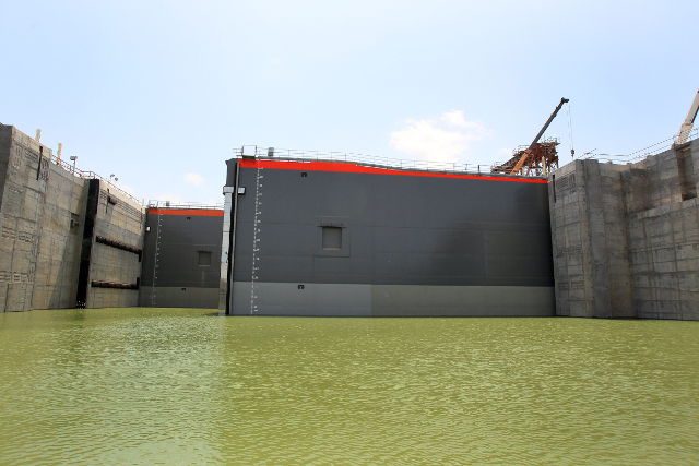 Drought causes Panama Canal to reduce ship size