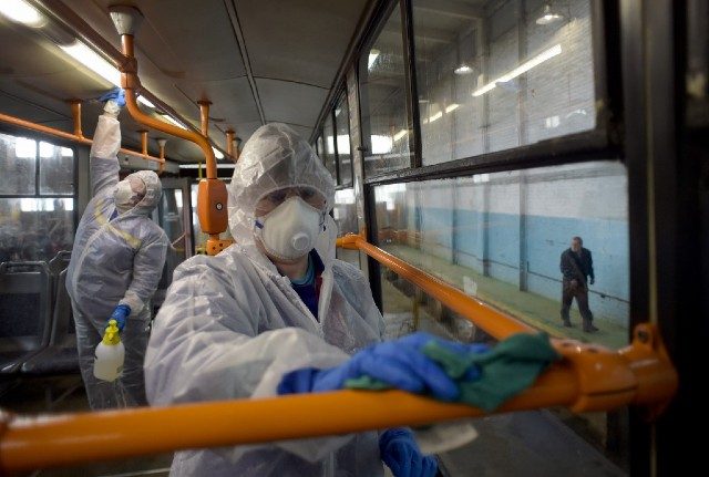 Russia sends virus experts, medics to Italy
