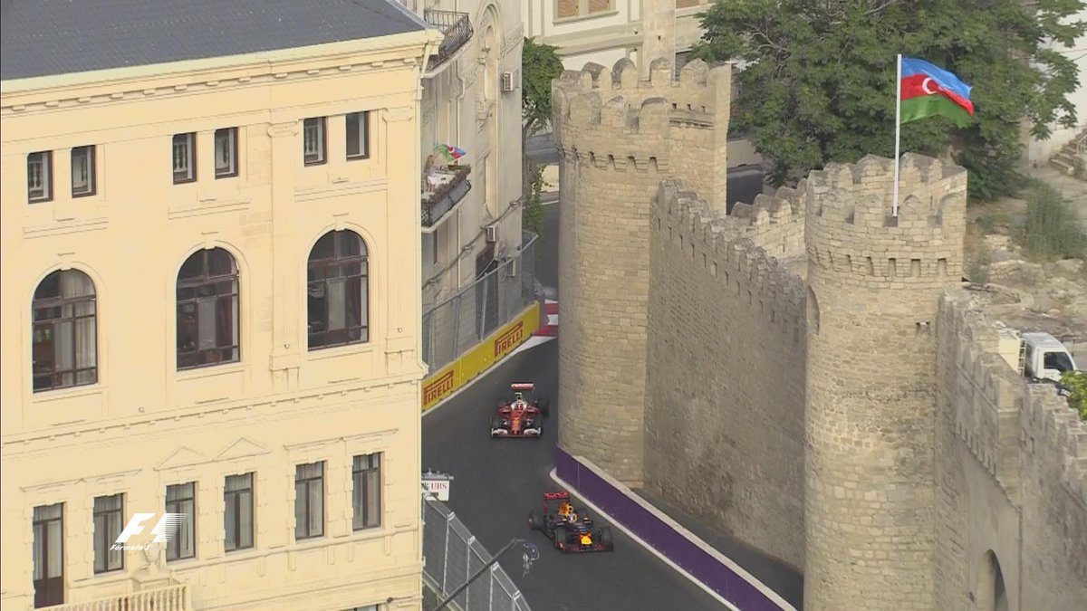 Hasil Formula 1: Nico Rosberg terdepan di sirkuit kota Baku