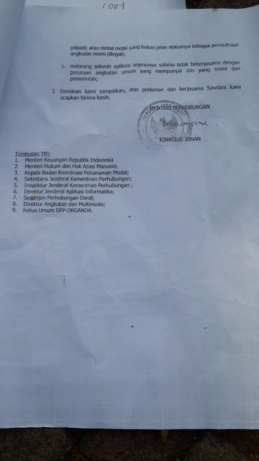 Dokumen permohonan dari Kemenhub kepada Kemkominfo agar transportasi berbasis aplikasi online segera diblokir. Foto oleh istimewa 