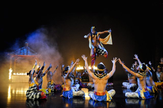 Mengenal kembali kekayaan dan keragaman budaya Nusantara di pertunjukan ‘Devdan Show’