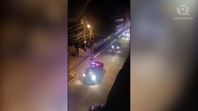 Tidak ada darurat militer?  Mobil polisi membunyikan sirene di patroli larut malam Kota Laoag