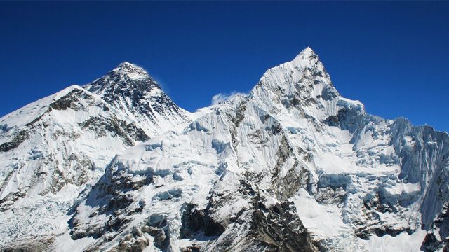 Survivors’ tales from Everest avalanche horror