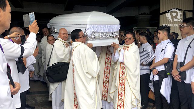 Slain priest Richmond Nilo buried in Nueva Ecija