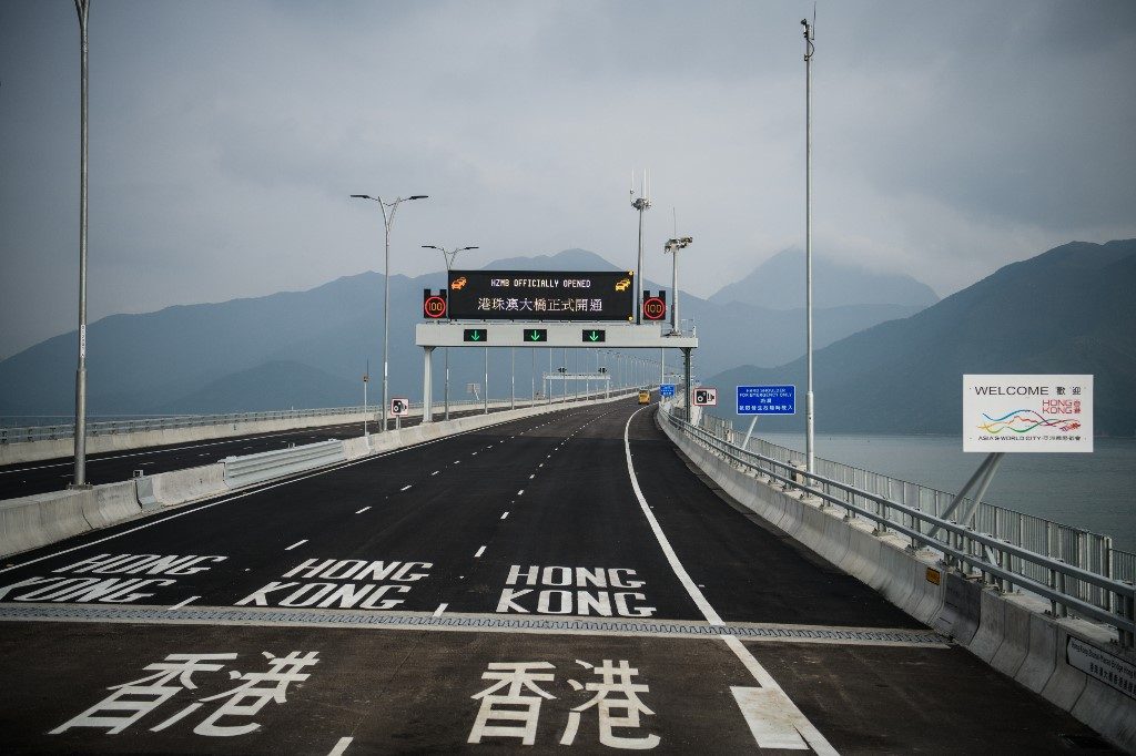 Chinese police confirm Hong Kong cross-border bridge arrests