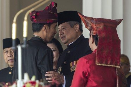 Tiba di Istana, SBY mengenakan baju adat Palembang