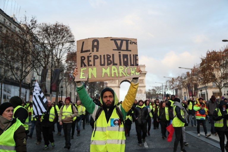 Tear gas, mass arrests as new ‘yellow vest’ protests hit Paris