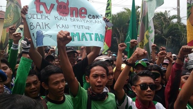 Protes tayangan tvOne,  ribuan Bonek sambangi KPID