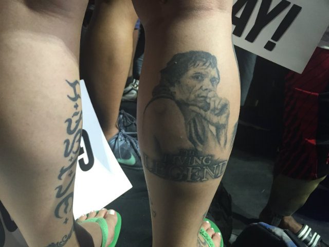 TAT. Edna Robles shows her Robert Jaworski tattoo. Photo by Jane Bracher/Rappler 