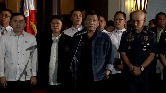 Duterte to errant cops: ‘Wala kayong silbi, salot kayo’