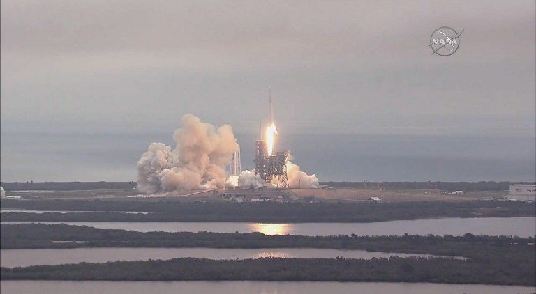 SpaceX cargo ship aborts rendezvous with space station