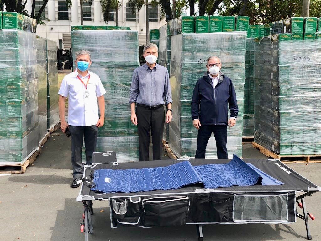 SUPPLIES. The United States government gives over 1,000 cots to be used in health and quarantine facilities. Photo from US embassy in the Philippines 