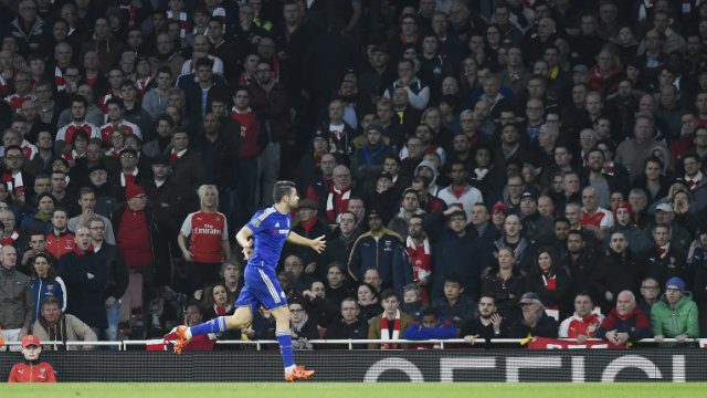 Chelsea tops Arsenal; Guidolin wins in Swansea debut