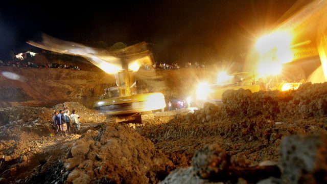 3 dead, 13 missing in collapse of mine in Colombia