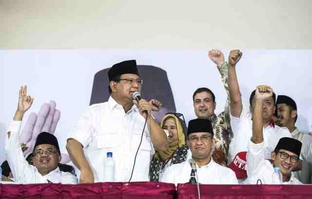 SAKSIKAN: Prabowo umumkan Anies-Sandi sebagai pemenang Pilkada DKI