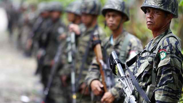 Aquino witnesses historic MILF arms turnover
