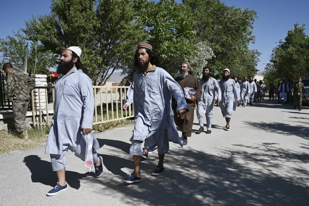 Hundreds more Taliban prisoners freed on last day of Afghan truce