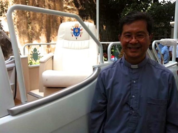 TACLOBAN POPEMOBILE. Papal visit transportation committee head and Balanga Bishop Ruperto Santos with the vehicle to be used for Pope Francis' Tacloban visit. Photo from the Papal Visit 2015 Facebook page