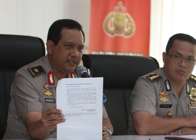 Alasan penulis buku “Jokowi Undercover” itu dijadikan tersangka polisi