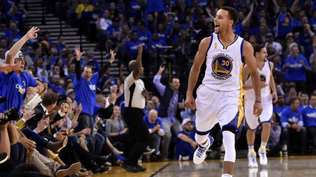 Warriors closer to 73-9 record after handing Spurs’ first home loss