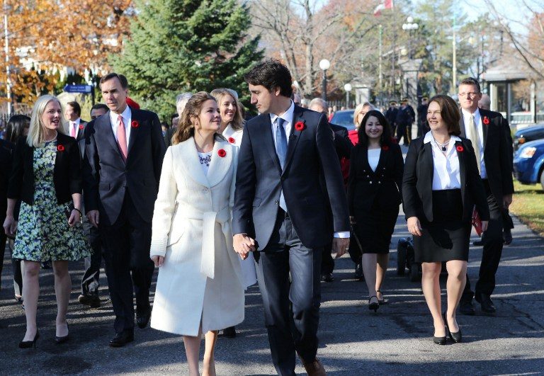 RELATIONSHIP GOALS. Canadian Prime Minister Justin Trudeau and his wife Sophie Gregoire arrive with his cabinet before his swearing-in as Canada's 23rd prime minister at Rideau Hall in Ottawa on November 4, 2015. 