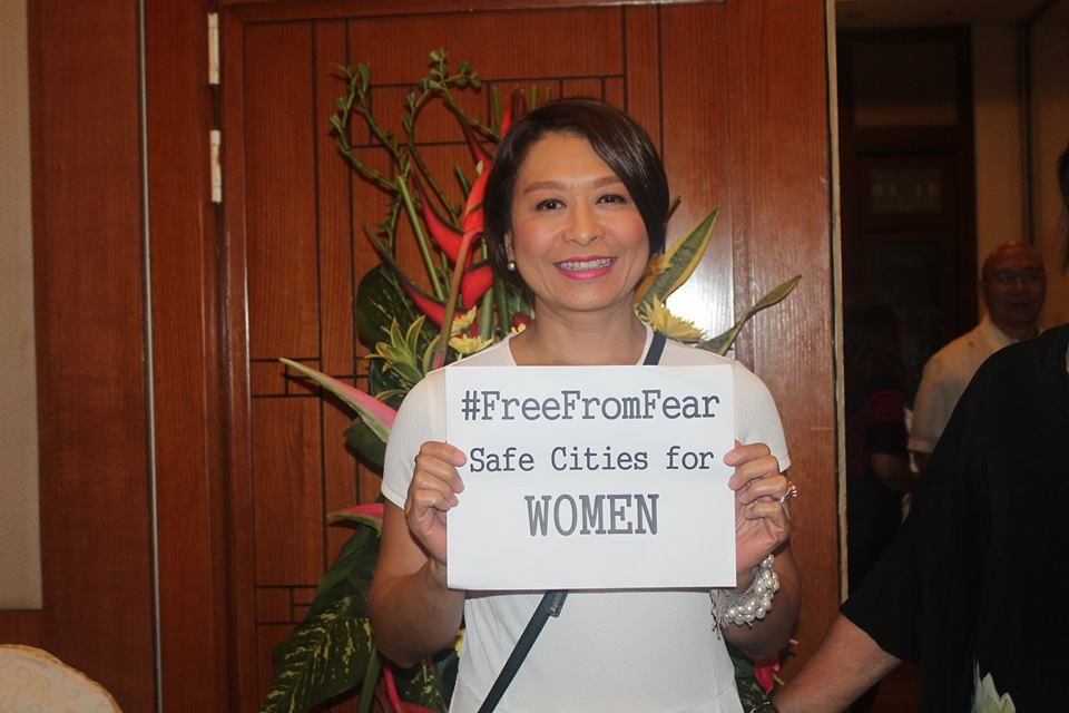 BACKING THE ADVOCACY. Ces Drilon shows her support for the awareness campaign. Photo from the UN Women Safe Cities Metro Manila Programme