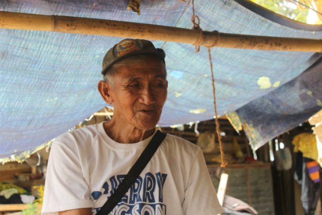 NO CHOICE. Romeo Fernandez, 72, says he'd like to stop planting tobacco already, but he doesn't know any other means of livelihood. 