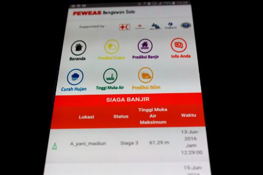 FEWEAS bisa diunduh gratis di ponsel pintar berbasis android dan iOS. Foto oleh Ari Susanto  