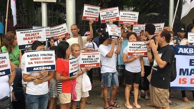 Thin crowd of protesters mobilize as Congress tackles martial law extension