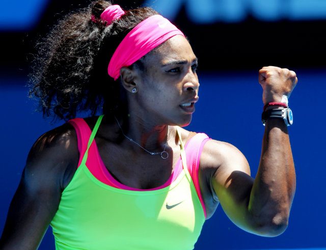 Slow-starting Serena blazes into Australian Open last 16