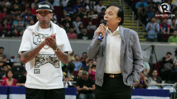 THE BIG J. Robert Jaworski, seen next to NBA legend Allen Iverson, has said he is open to the possibility of coaching the Philippine national basketball team. Photo by Josh Albelda