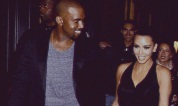 Kanye West dan Kim Kardashian sepakat memakai jasa ibu pengganti
