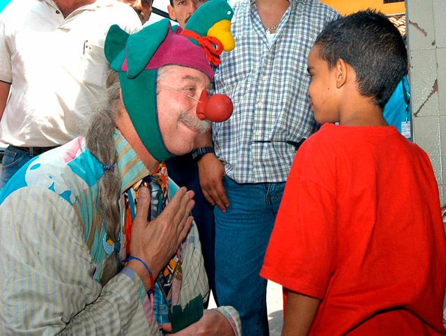 Laughing matter: ‘Patch Adams’ brings humor therapy