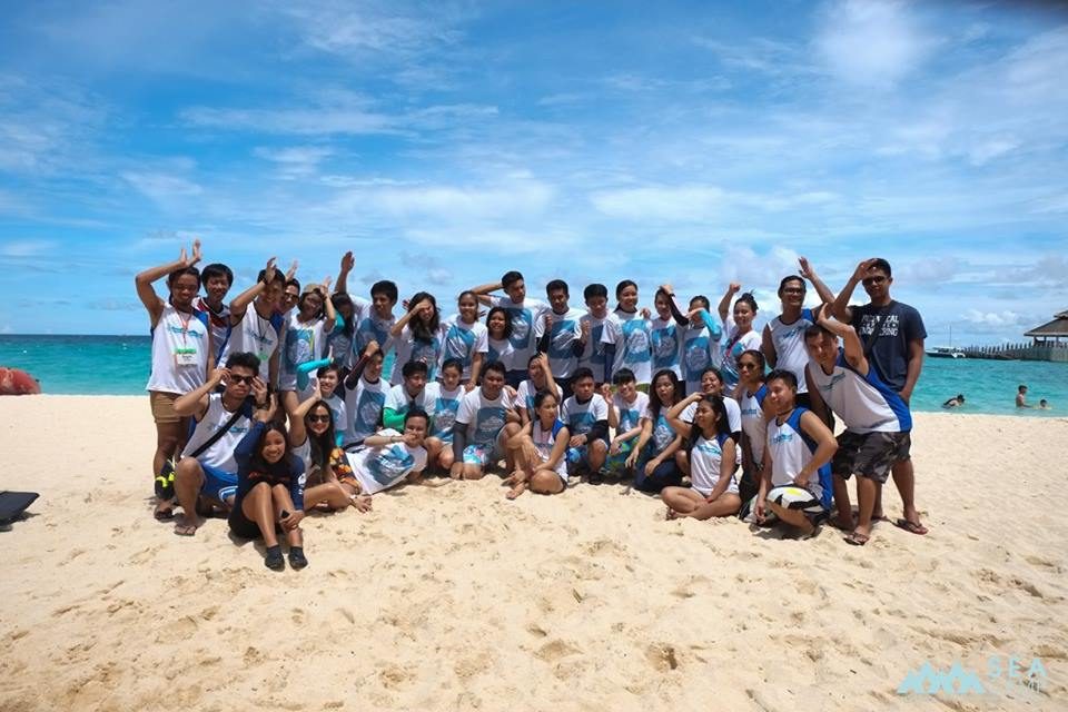 SEA CAMP. Delegates of the June 2016 SEA Camp pose for a photo opportunity in Boracay. Photo courtesy of Save Philippines Seas  