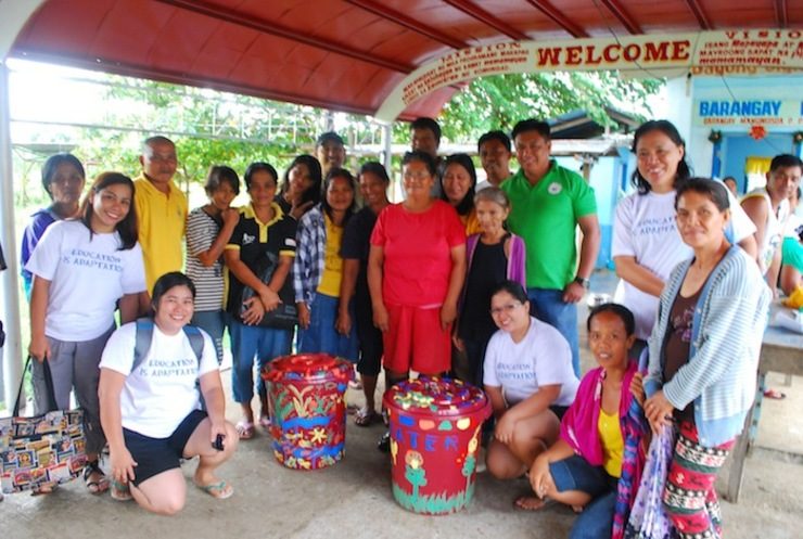 Participants with their rainwater harvesters at Barangay Mangingisda. (Jeric Dejucos/WWF)