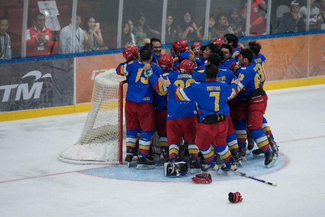 SURPRISE. The Philippine ice hockey team is one of the surprise gold medal winners in the 2017 SEA Games. They are seen here celebrating their huge victory. Photo from Malaysia Ice Hockey Federation FB Page 