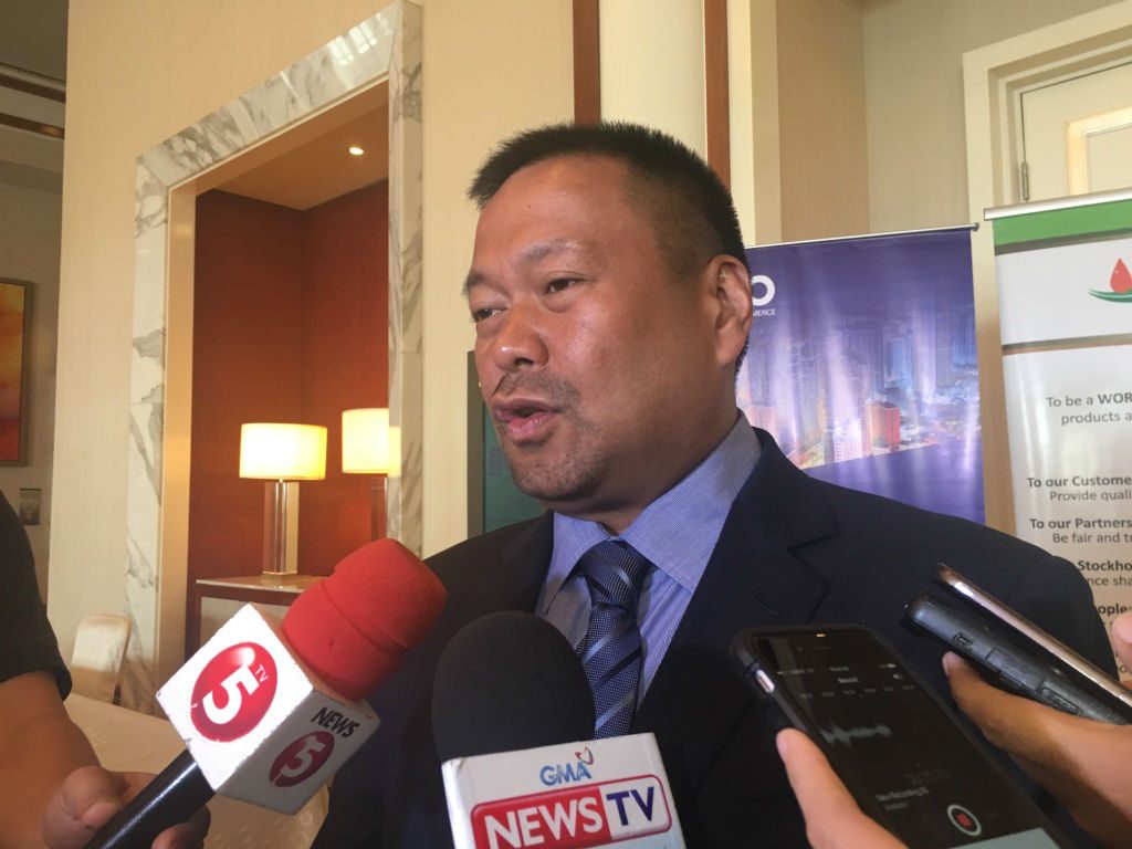 OPEN TO COMPROMISE. Senator JV Ejercito still has some reservations on the proposed tax reform bill. Photo by Mara Cepeda/Rappler 