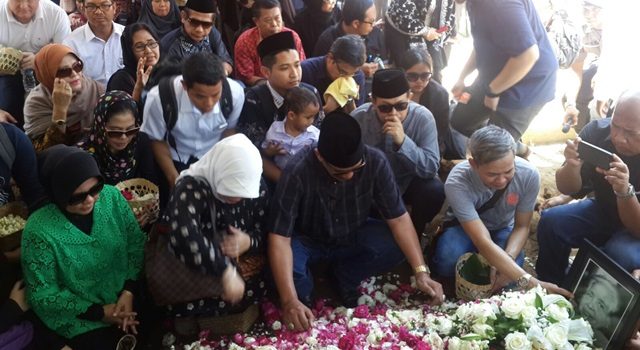 Jenasah ibunda Pramono Anung dimakamkan di Yogyakarta