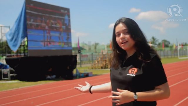 ON THE FIELD. Jane Bracher reporting on Manny Pacquiao vs Floyd Mayweather Jr from Tagum City during the Palarong Pambansa 2015. Rappler photo 
