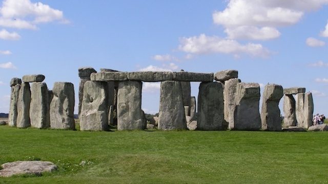 ‘Astonishing’ neolithic circle found near Stonehenge