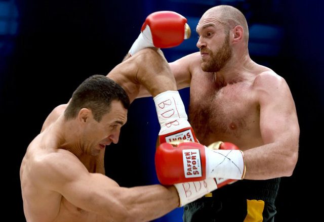Tyson Fury shocks Wladimir Klitschko to win heavyweight title