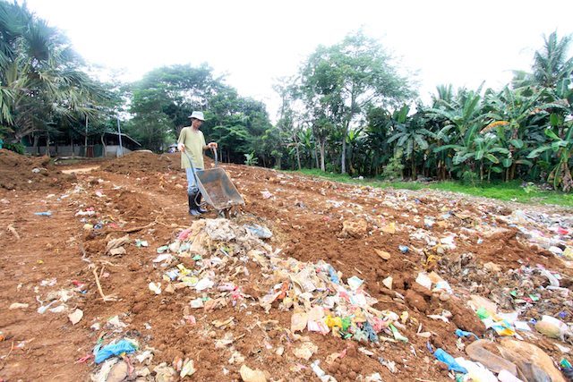 NO FOUL ODOR. The Kibalisa EcoWaste Center, Gingoog City’s dumpsite, has no foul odor or scavengers. Part of the site is already forested after is rehabilitation.  